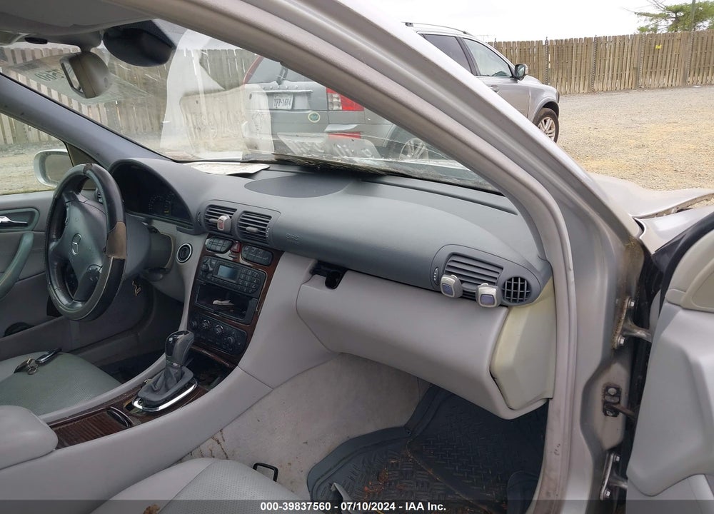 2003 MERCEDES-BENZ C 240 VIN: WDBRF81JX3F368066