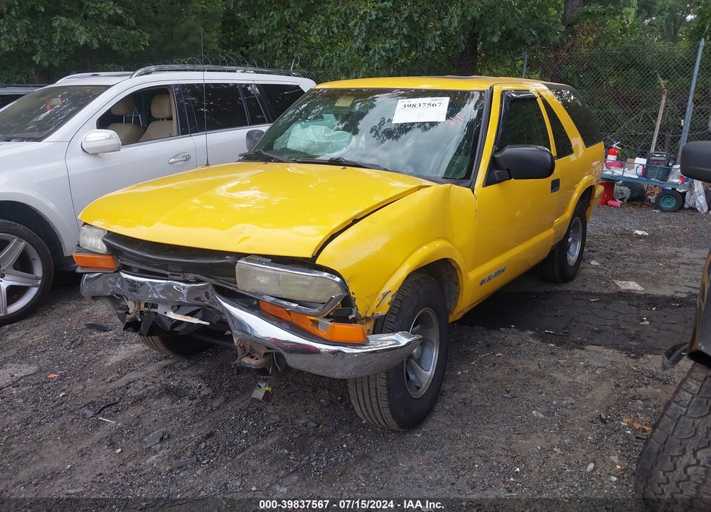 2003 CHEVROLET BLAZER LS VIN: 1GNCS18X73K144305