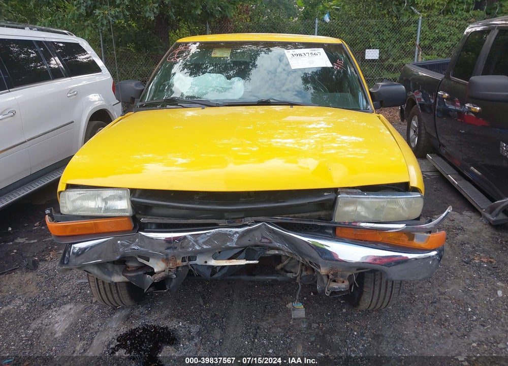 2003 CHEVROLET BLAZER LS VIN: 1GNCS18X73K144305