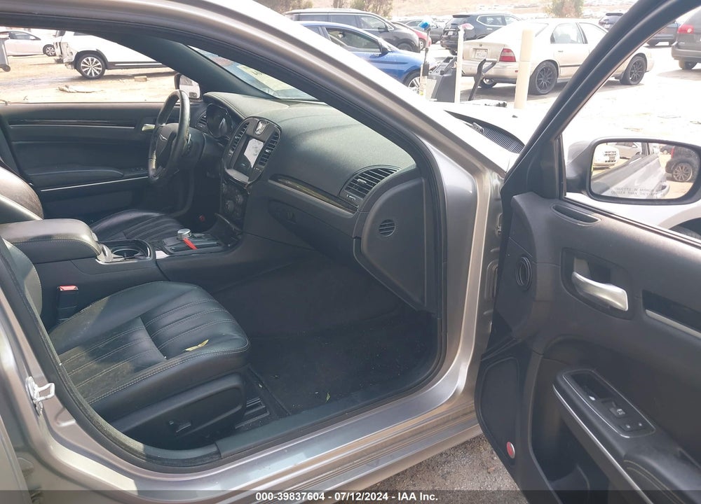 2018 CHRYSLER 300 300S VIN: 2C3CCABG7JH275001