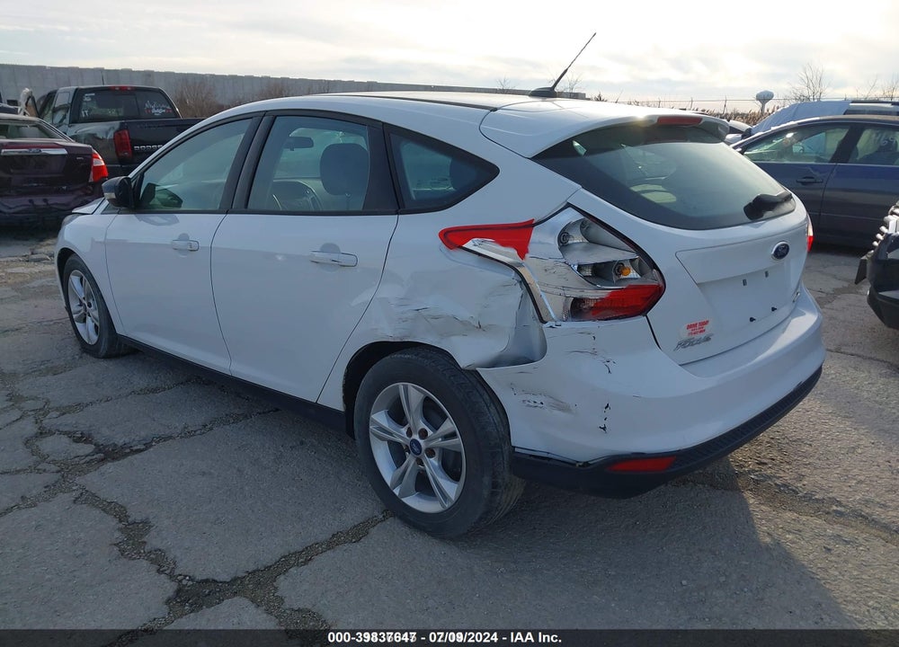 2014 FORD FOCUS SE VIN: 1FADP3K27EL105725
