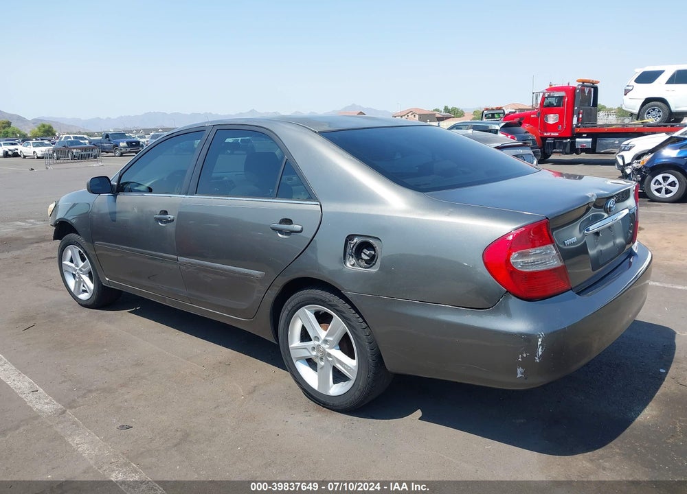2004 TOYOTA CAMRY LE VIN: 4T1BE32K34U913727