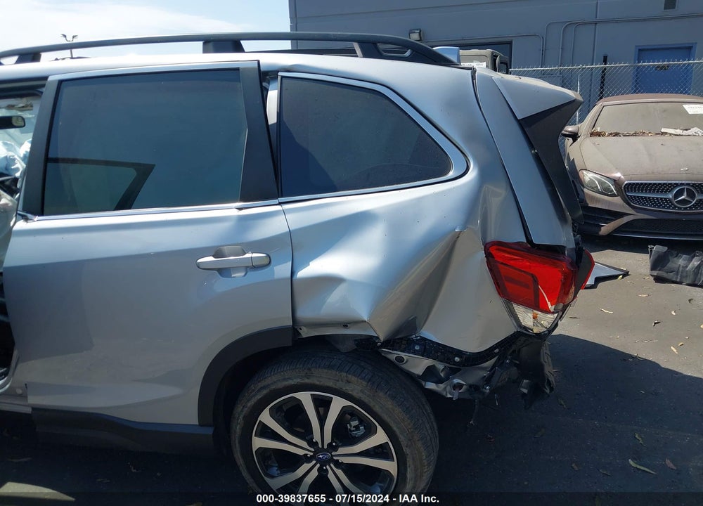 2023 SUBARU FORESTER LIMITED VIN: JF2SKAPC8PH451313