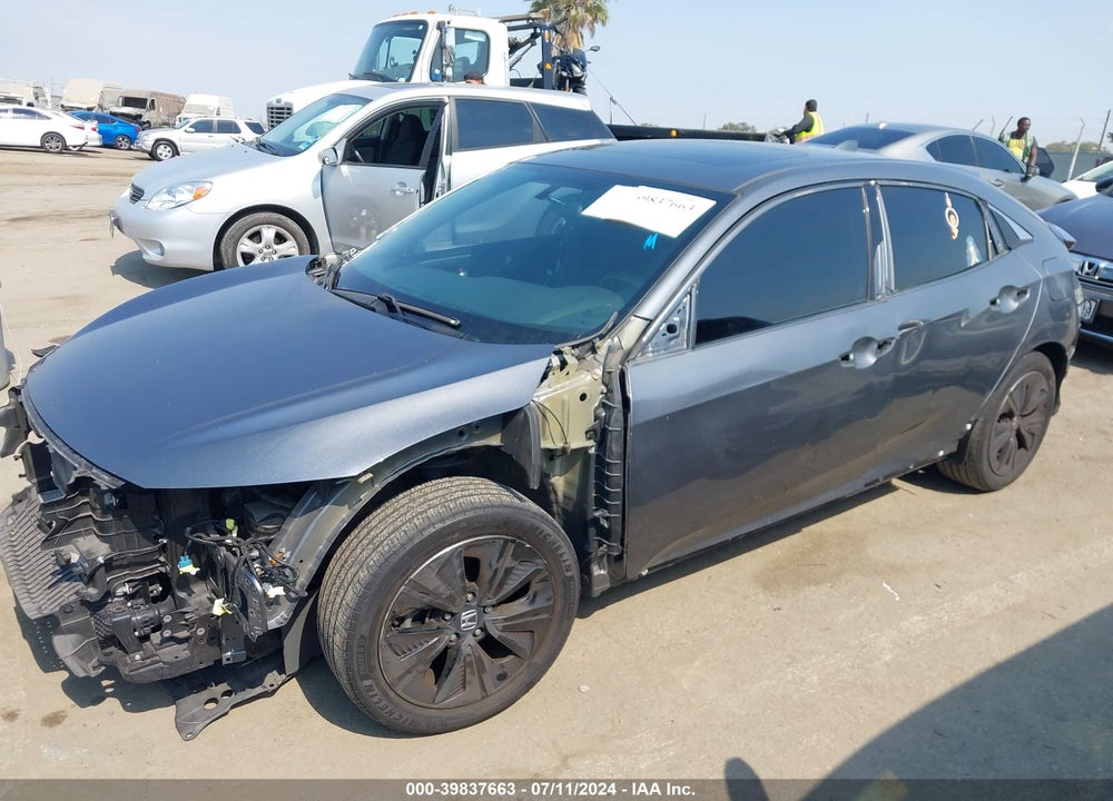 2018 HONDA CIVIC EX VIN: SHHFK7H54JU424070