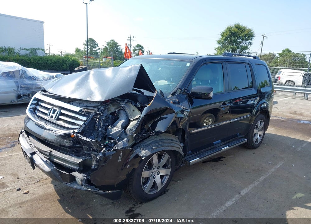 2015 HONDA PILOT TOURING VIN: 5FNYF4H98FB044527