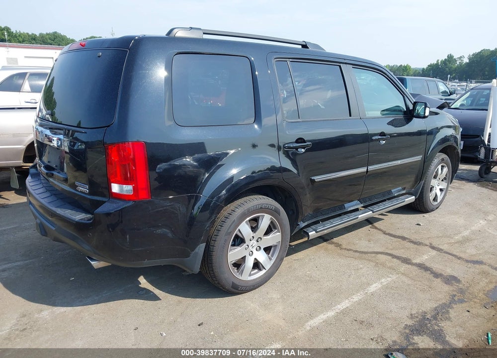 2015 HONDA PILOT TOURING VIN: 5FNYF4H98FB044527