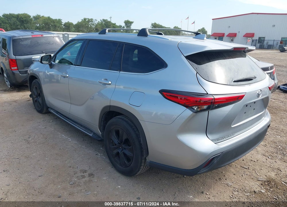 2021 TOYOTA HIGHLANDER XLE VIN: 5TDGZRAH7MS062088