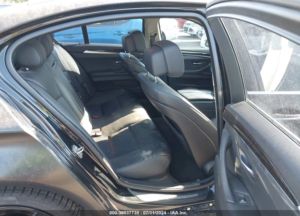 2011 BMW 528I VIN: WBAFR1C57BC746585
