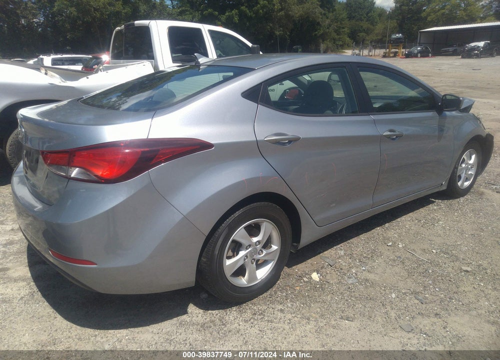 2015 HYUNDAI ELANTRA SE VIN: 5NPDH4AE8FH568181