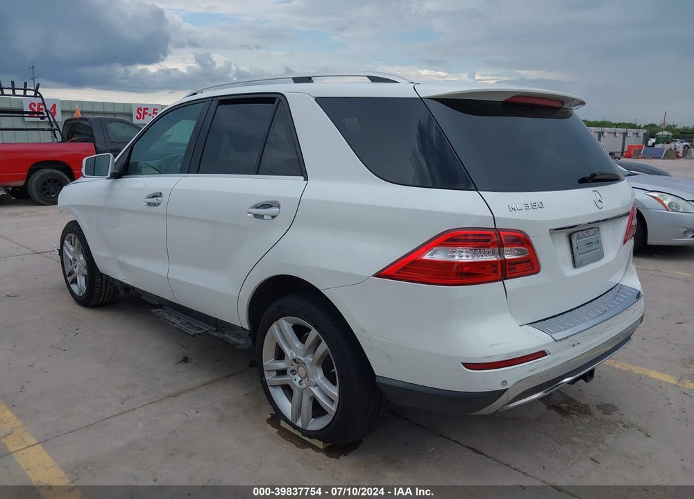 2014 MERCEDES-BENZ ML 350 VIN: 4JGDA5JB1EA322901