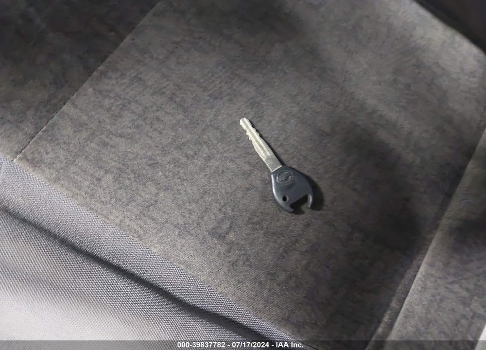 1997 NISSAN PATHFINDER VIN: JN8AR05Y1VW108290