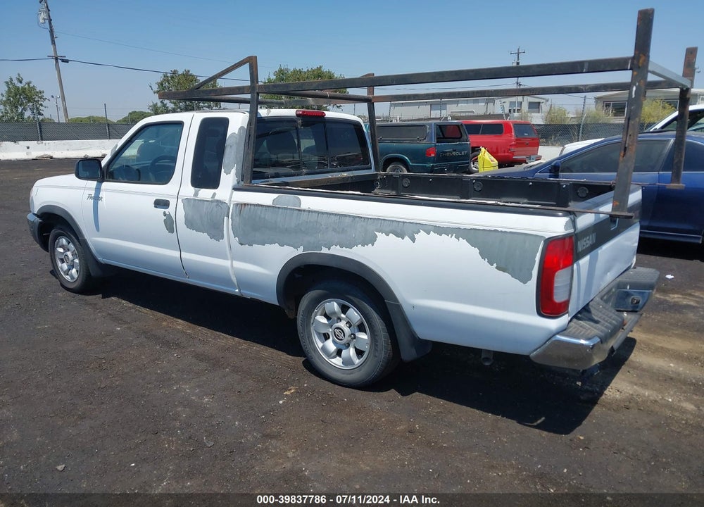 1998 NISSAN FRONTIER SE/XE VIN: 1N6DD26S4WC328665