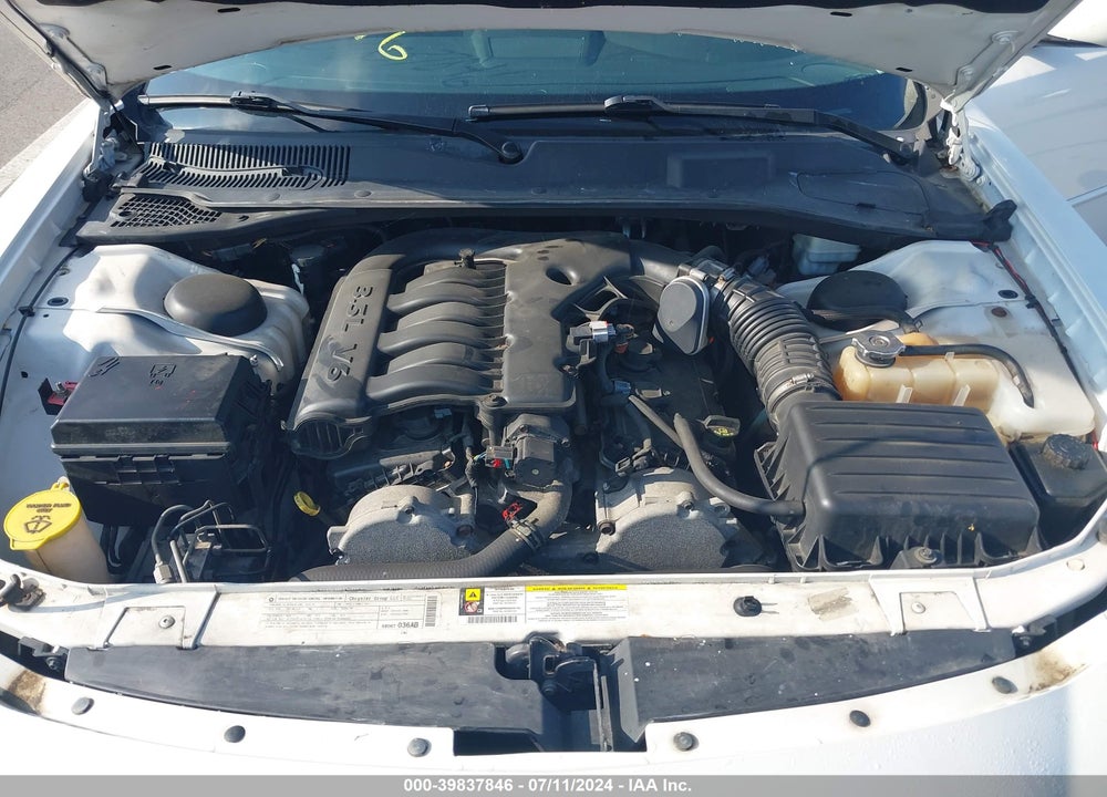 2010 DODGE CHARGER SXT VIN: 2B3CA3CV8AH211996