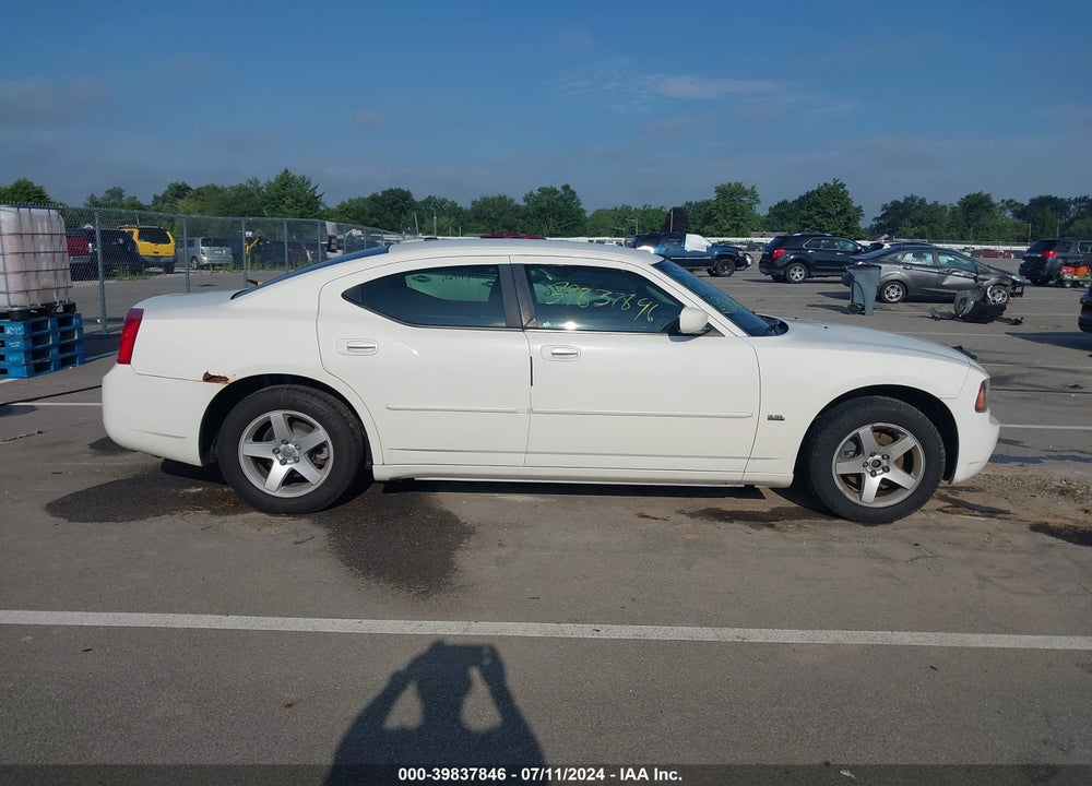 2010 DODGE CHARGER SXT VIN: 2B3CA3CV8AH211996