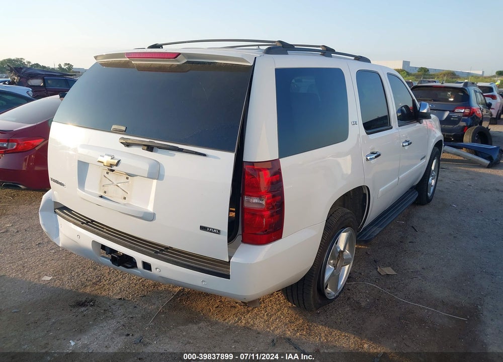 2008 CHEVROLET TAHOE LTZ VIN: 1GNFC13028R235677