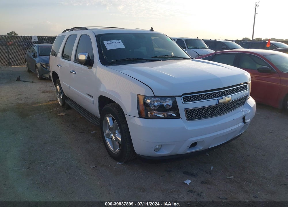 2008 CHEVROLET TAHOE LTZ VIN: 1GNFC13028R235677
