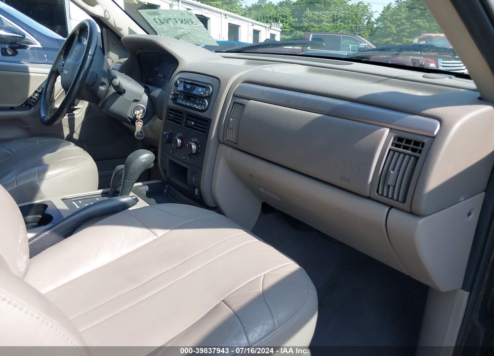 2004 JEEP GRAND CHEROKEE LAREDO VIN: 1J4GW48N74C334285