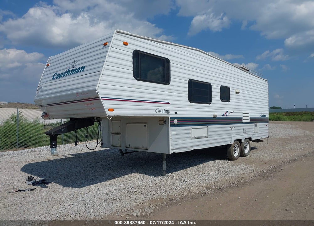 1997 COACHMEN CATALINA 275TB VIN: 1TC3B9384V1302300