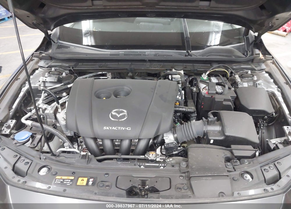 2019 MAZDA 3 PREFERRED PACKAGE VIN: JM1BPACL9K1108758