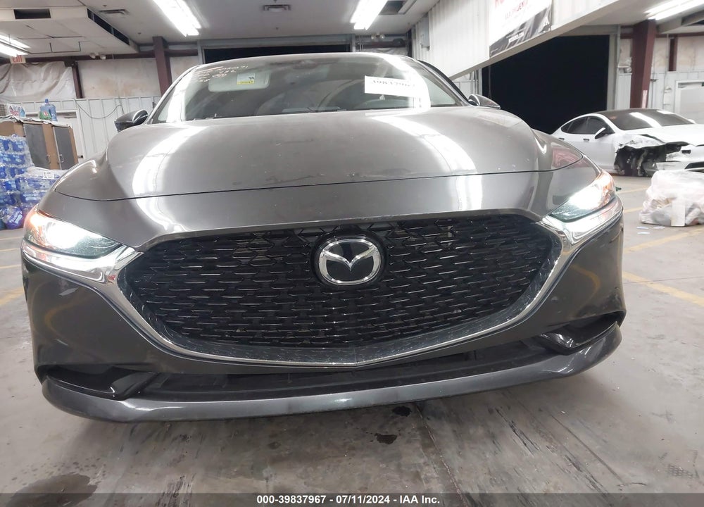 2019 MAZDA 3 PREFERRED PACKAGE VIN: JM1BPACL9K1108758