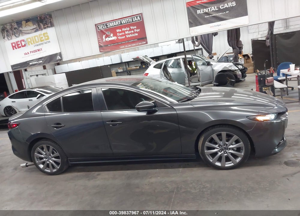 2019 MAZDA 3 PREFERRED PACKAGE VIN: JM1BPACL9K1108758