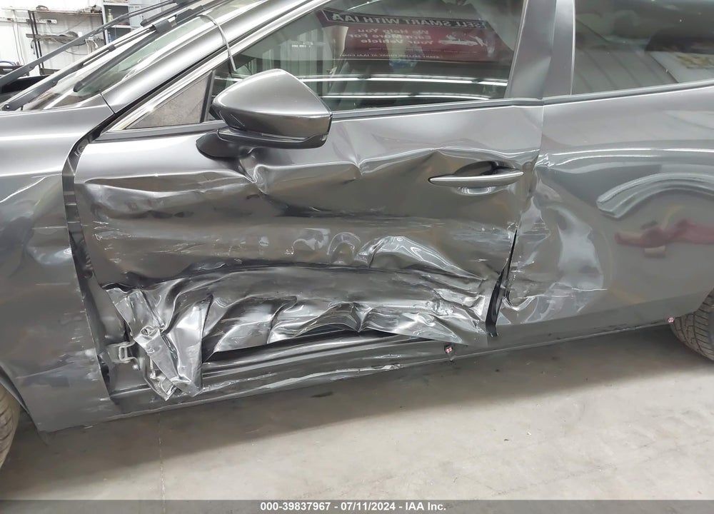 2019 MAZDA 3 PREFERRED PACKAGE VIN: JM1BPACL9K1108758