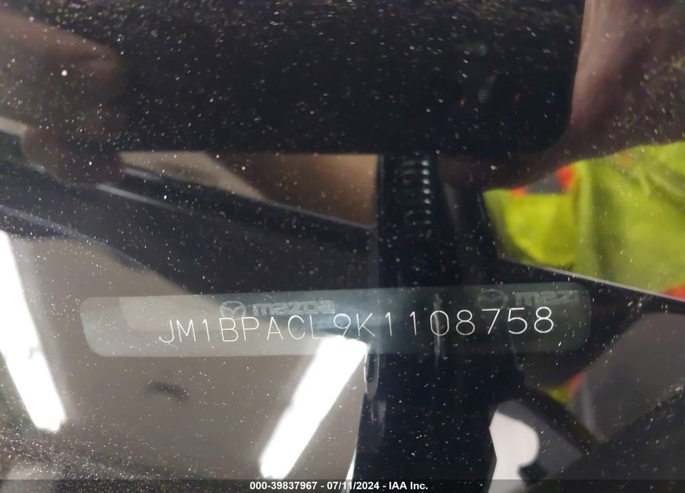 2019 MAZDA 3 PREFERRED PACKAGE VIN: JM1BPACL9K1108758