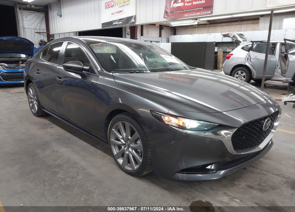 2019 MAZDA 3 PREFERRED PACKAGE VIN: JM1BPACL9K1108758