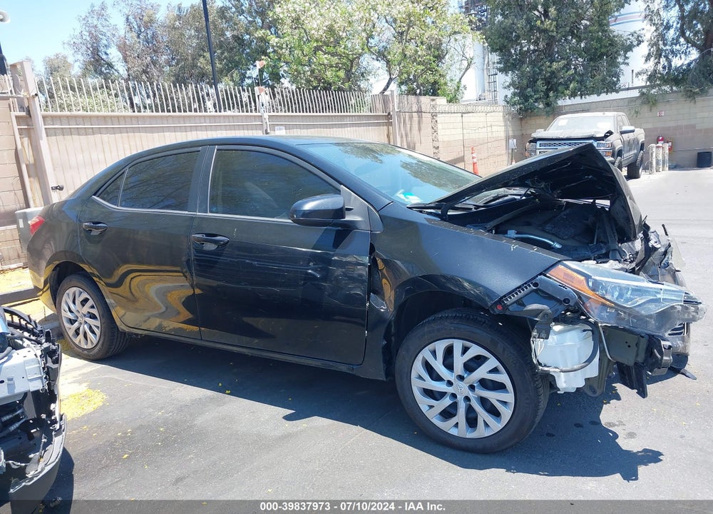 2019 TOYOTA COROLLA LE VIN: 5YFBURHE2KP885201