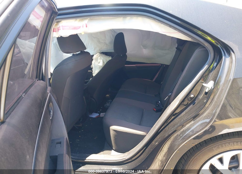 2019 TOYOTA COROLLA LE VIN: 5YFBURHE2KP885201