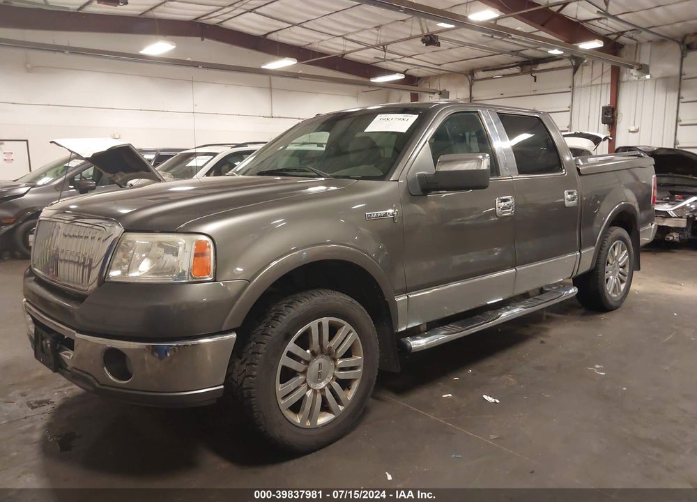 2007 LINCOLN MARK LT VIN: 5LTPW18567FJ01132