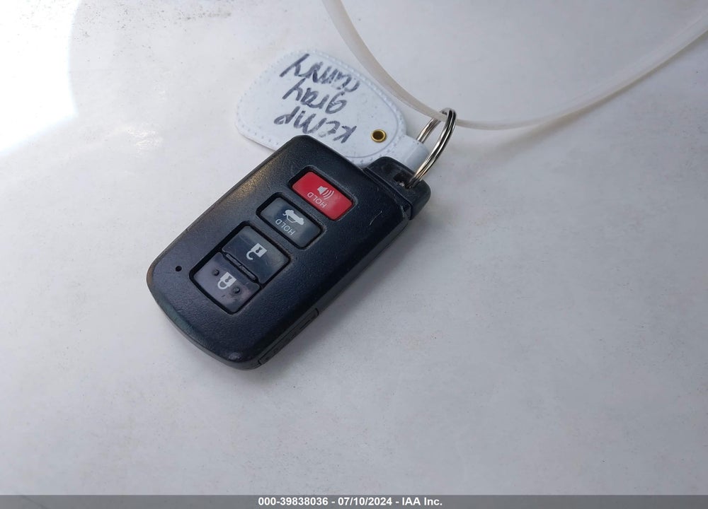 2012 TOYOTA CAMRY HYBRID XLE VIN: 4T1BD1FK8CU062864