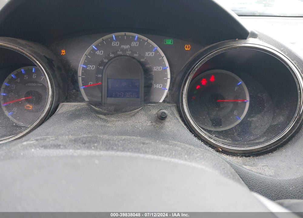 2013 HONDA FIT SPORT VIN: JHMGE8H52DC071217