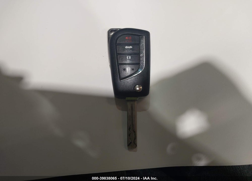 2021 TOYOTA CAMRY LE VIN: 4T1C11AK6MU463755