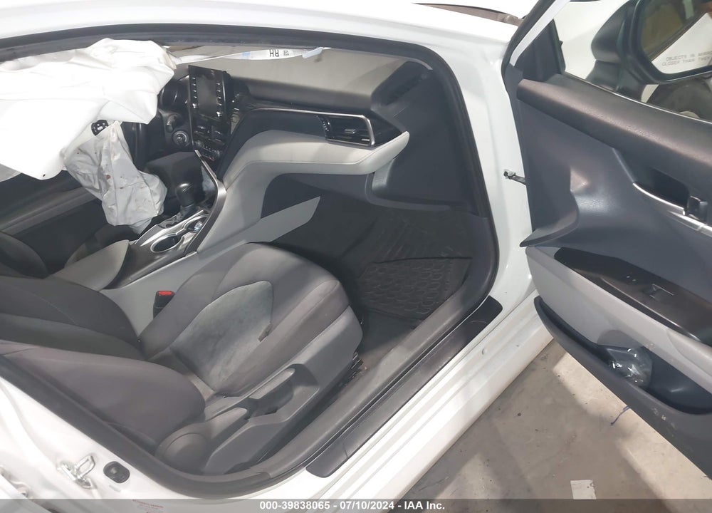 2021 TOYOTA CAMRY LE VIN: 4T1C11AK6MU463755