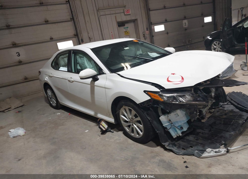2021 TOYOTA CAMRY LE VIN: 4T1C11AK6MU463755