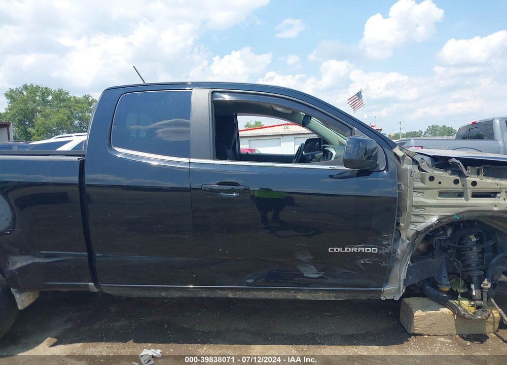 2017 CHEVROLET COLORADO LT VIN: 1GCHTCEN8H1329745