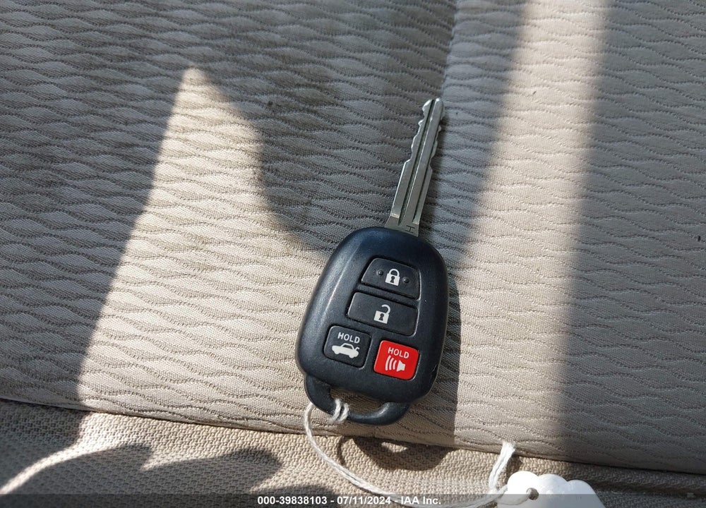 2014 TOYOTA COROLLA LE PLUS VIN: 5YFBURHE6EP046608