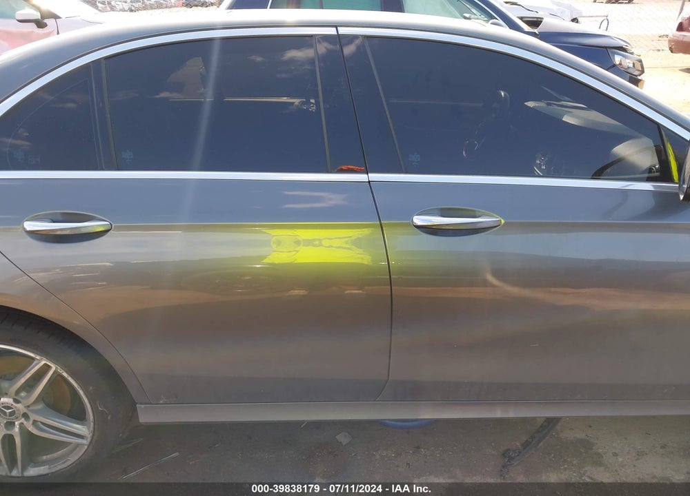 2019 MERCEDES-BENZ E 300 VIN: WDDZF4JBXKA530556