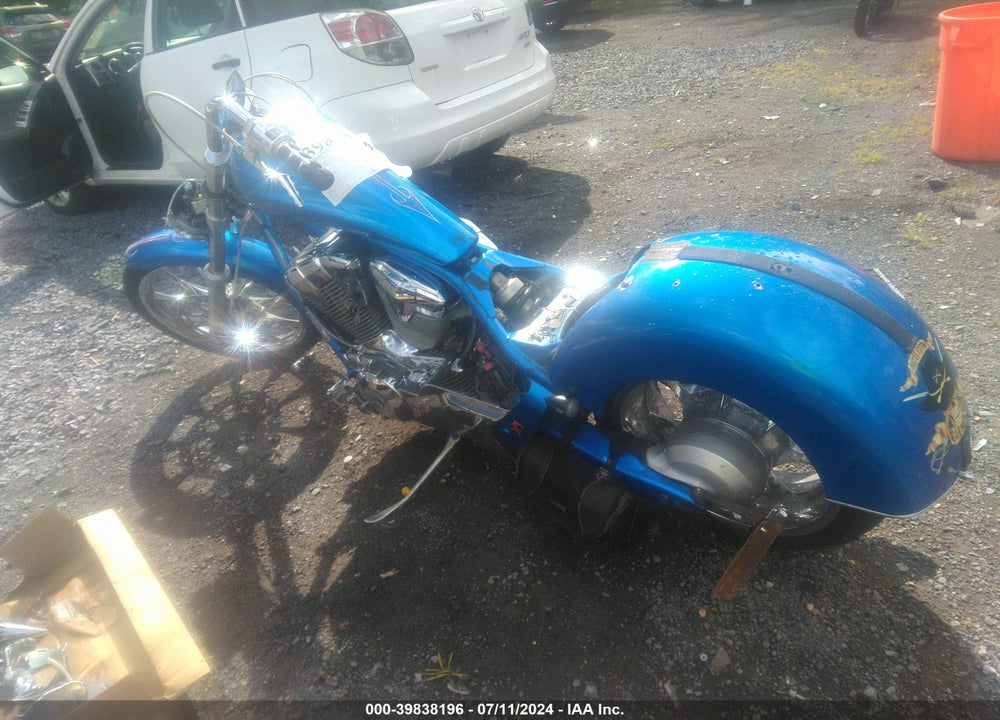 2010 HONDA VT1300 CX VIN: JH2SC6100AK003205