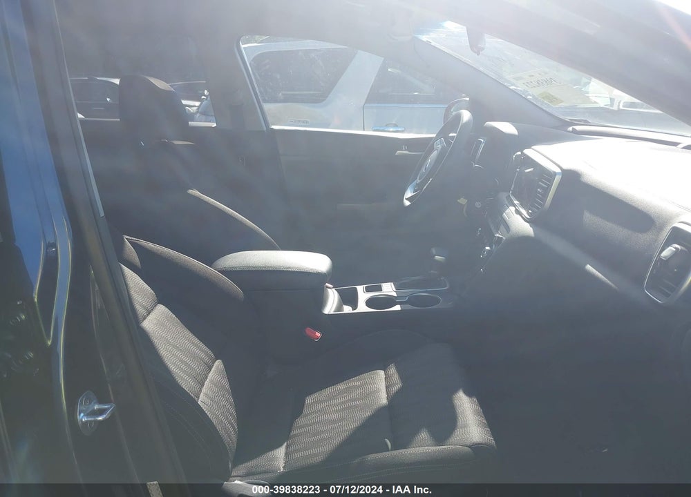 2021 KIA SPORTAGE LX VIN: KNDPMCAC9M7894896