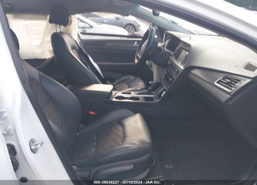 2017 HYUNDAI SONATA SPORT VIN: 5NPE34AF8HH477734