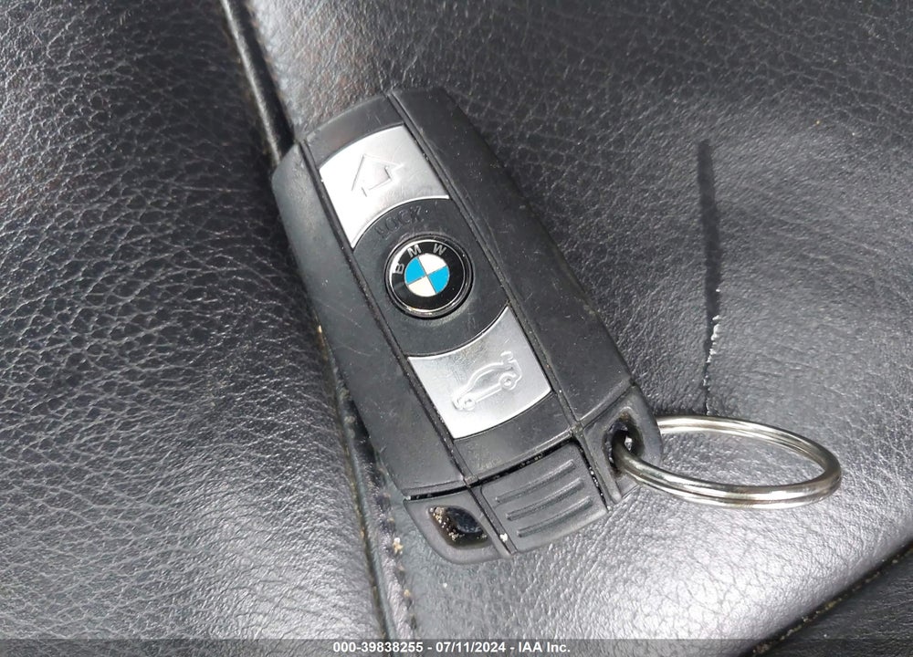 2014 BMW X1 VIN: WBAVL1C55EVY19412