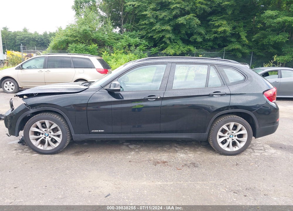 2014 BMW X1 VIN: WBAVL1C55EVY19412