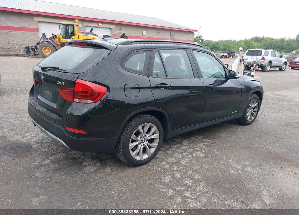 2014 BMW X1 VIN: WBAVL1C55EVY19412