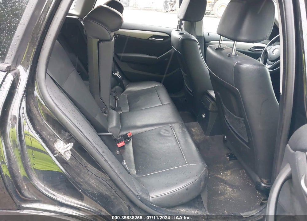 2014 BMW X1 VIN: WBAVL1C55EVY19412