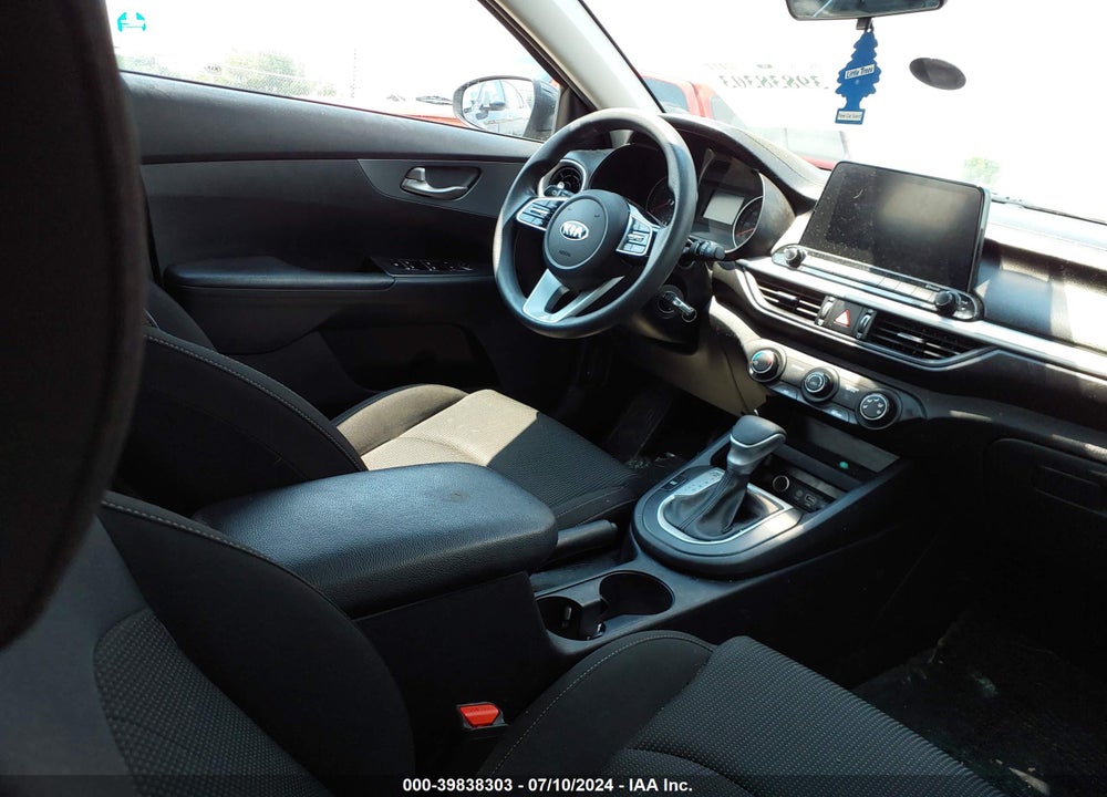 2021 KIA FORTE LXS VIN: 3KPF24AD2ME271295