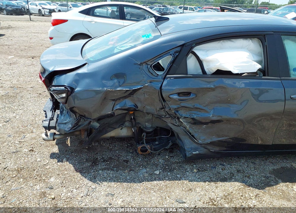 2021 KIA FORTE LXS VIN: 3KPF24AD2ME271295