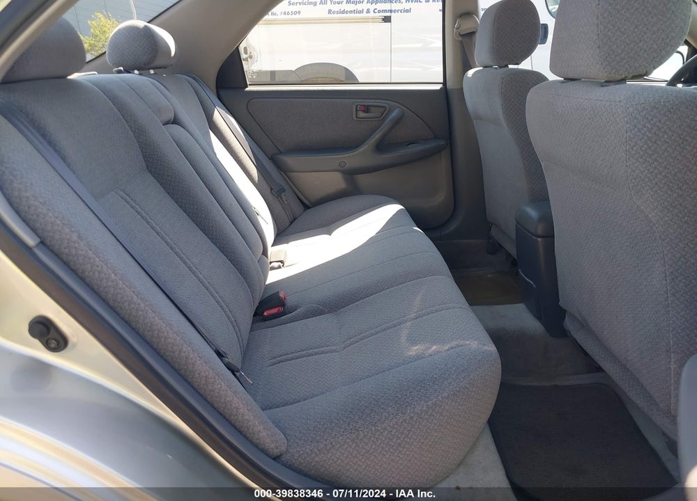 2001 TOYOTA CAMRY LE VIN: JT2BG22K110604164