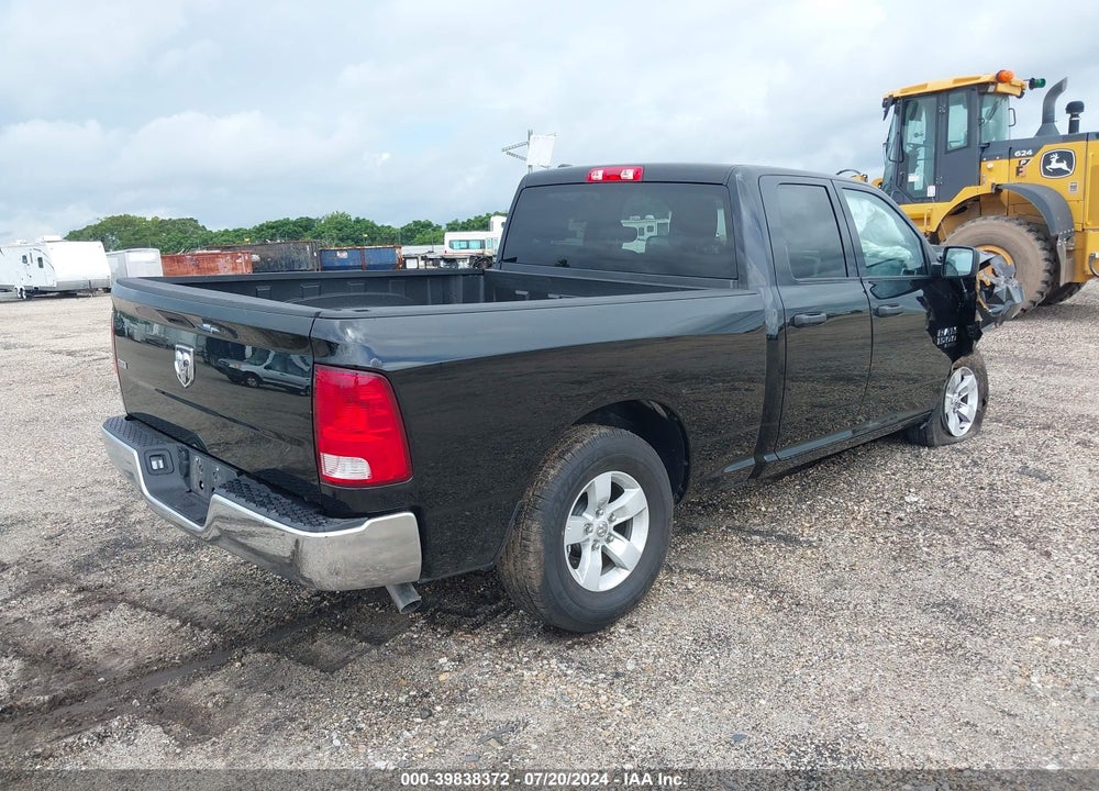 2024 RAM 1500 CLASSIC SLT QUAD CAB 4X2 6'4 BOX VIN: 1C6RR6GG0RS123034